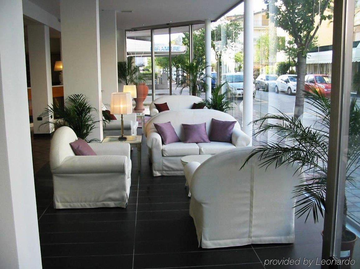 Hotel Rossini 4S Lignano Sabbiadoro Buitenkant foto