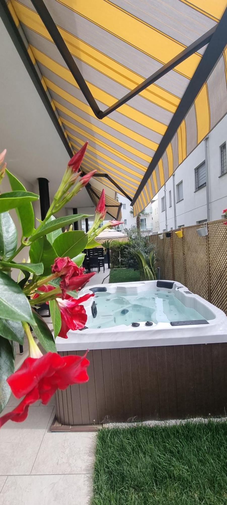 Hotel Rossini 4S Lignano Sabbiadoro Buitenkant foto