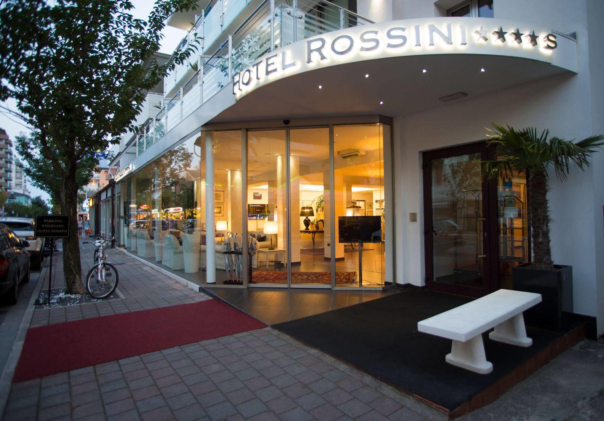 Hotel Rossini 4S Lignano Sabbiadoro Buitenkant foto