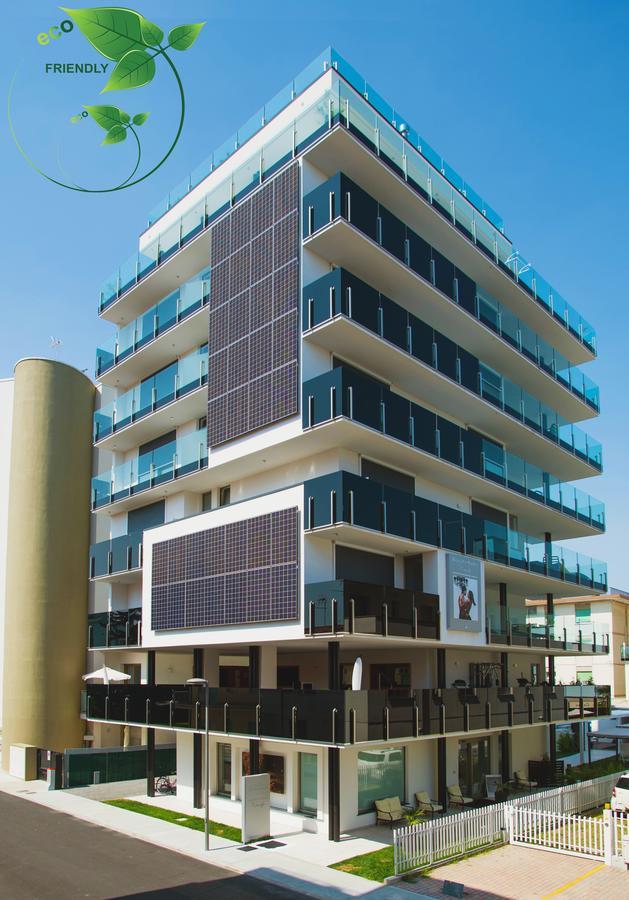 Hotel Rossini 4S Lignano Sabbiadoro Buitenkant foto