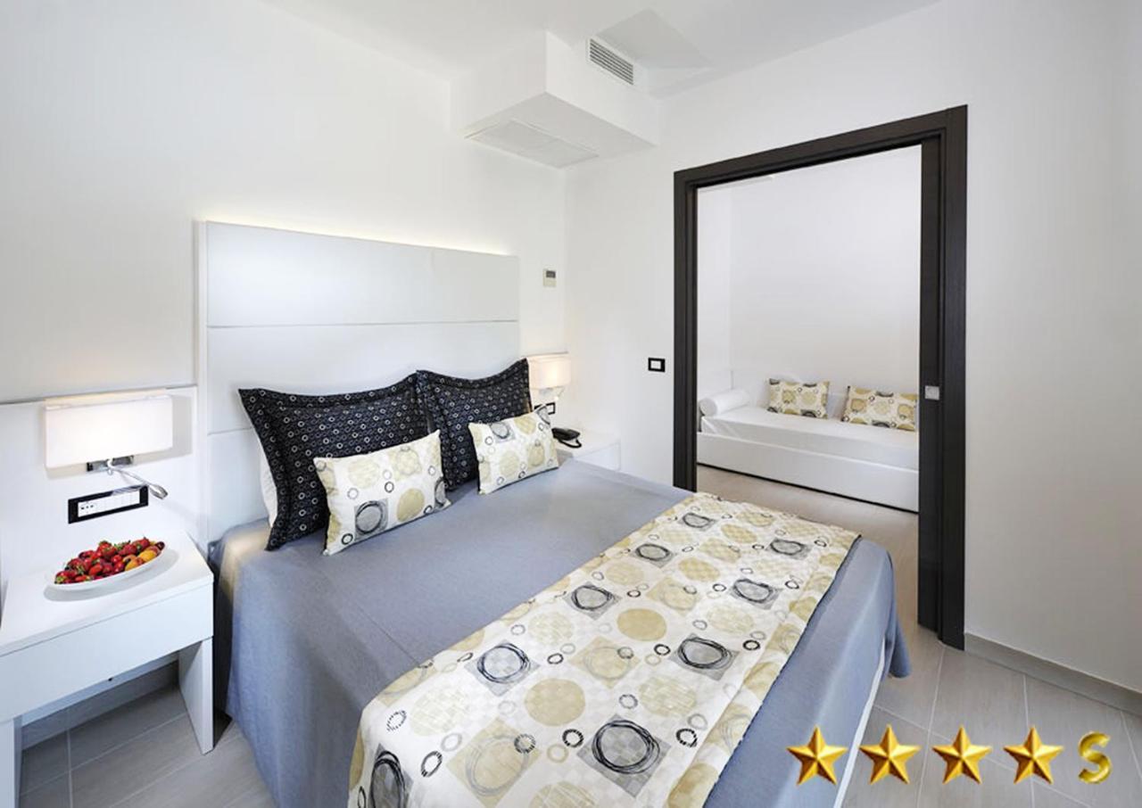 Hotel Rossini 4S Lignano Sabbiadoro Buitenkant foto